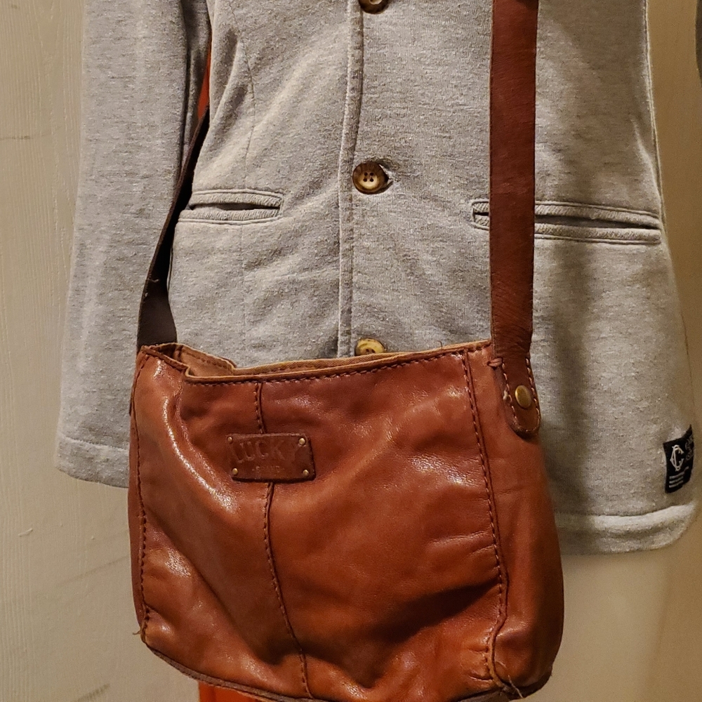 Lucky Brand crossbody purse, all leather.